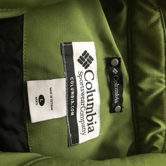 Green men’s Columbia jacket size large - Picture 2 of 2